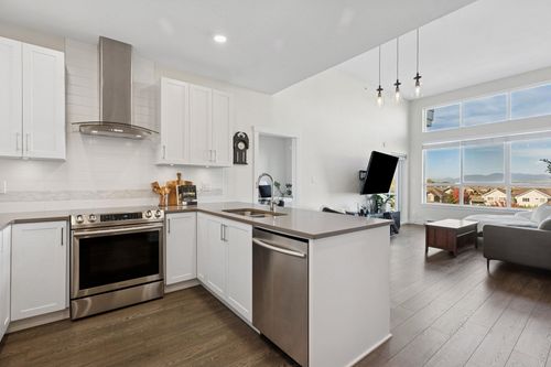 401-4690 Hawk Lane, Tsawwassen, BC, V4M0C4 | Card Image