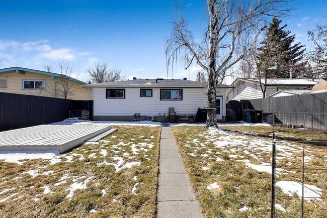 356 84 Ave Se, House other with 3 bedrooms, 2 bathrooms and 6 parking in Calgary AB | Image 39