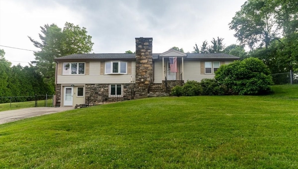 Monadnock Dr, Shrewsbury, MA 01545