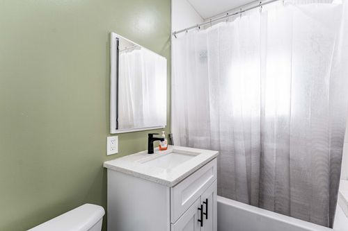 1320 S 57th Ave, Cicero, IL, 60804-1154 | Card Image