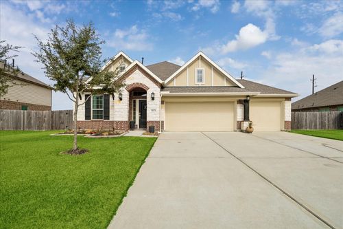 15023 Gulfstream Park Ave, Mont Belvieu, TX, 77523-2227 | Card Image