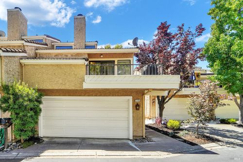2109 Lost Lake Pl, Martinez, CA, 94553-6422 | Card Image
