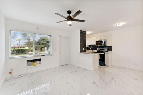 apt-e-525 S Broadway, Lantana, FL, 33462-3164 | Card Image