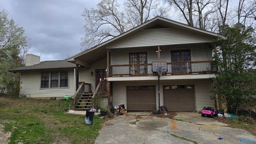5490 Lynda Ave, Hokes Bluff, AL, 35903-4853 | Card Image