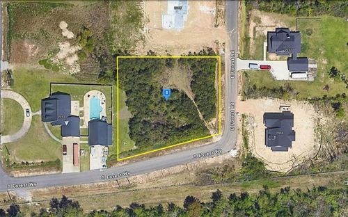 2013 E Forest Rd, Westlake, LA, 70669-3556 | Card Image