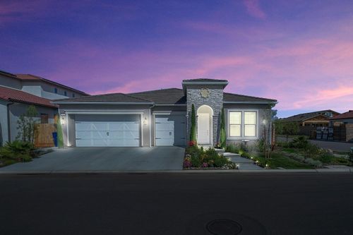 2788 N Douglas Ave, Fresno, CA, 93727-8979 | Card Image