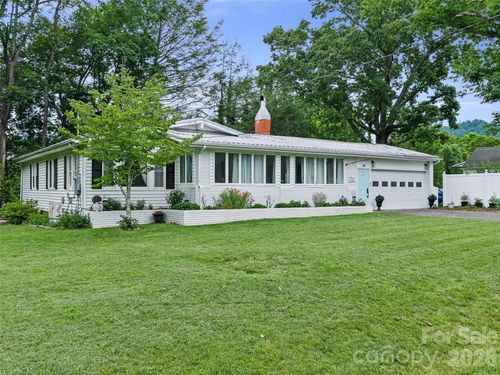 44 Hemlock Ave, Spruce Pine, NC, 28777-2981 | Card Image