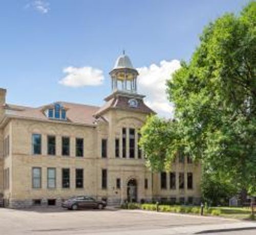 261 School Ave, Excelsior, MN, 55331-1932 | Card Image