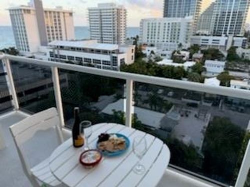 apt-11h-336 N Birch Rd, Fort Lauderdale, FL, 33304-4203 | Card Image