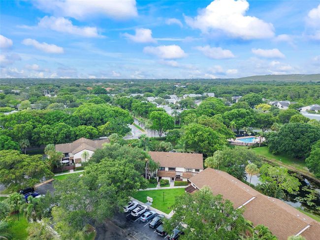 4306 Carambola Cir N, Townhouse with 2 bedrooms, 3 bathrooms and null parking in Coconut Creek FL | Image 24