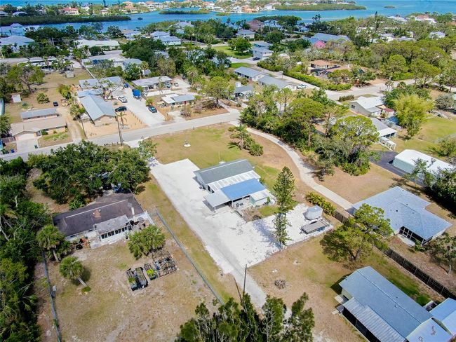 612 Shore Rd, House other with 2 bedrooms, 2 bathrooms and null parking in NOKOMIS FL | Image 16
