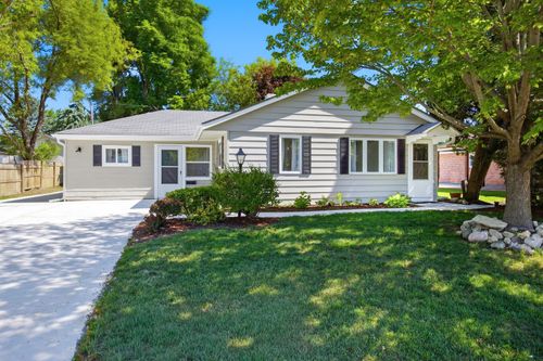 139 Birch St, Carpentersville, IL, 60110-1678 | Card Image