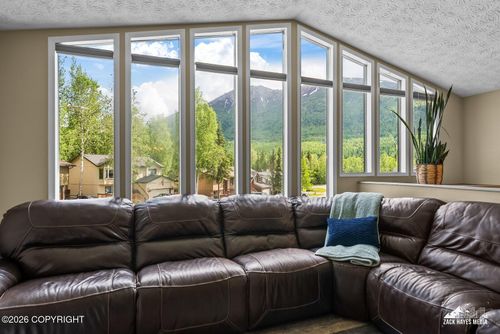 8860 Plunge Creek Cir, Eagle River, AK, 99577-8561 | Card Image