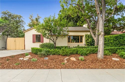 515 W 11th St, Claremont, CA, 91711-3721 | Card Image