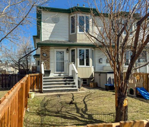 2 - 6408 Bowwood Drive Nw, Home with 2 bedrooms, 1 bathrooms and 1 parking in Calgary AB | Card Image