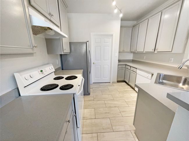 9912 Wilkins Way, Townhouse with 2 bedrooms, 2 bathrooms and null parking in Plano TX | Image 18