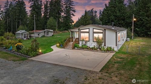 29104 28th Ave Nw, Stanwood, WA, 98292-9410 | Card Image