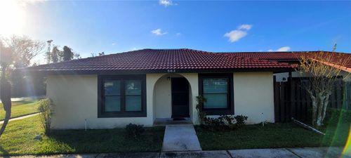 563 Hunter Cir, KISSIMMEE, FL, 34758-3336 | Card Image