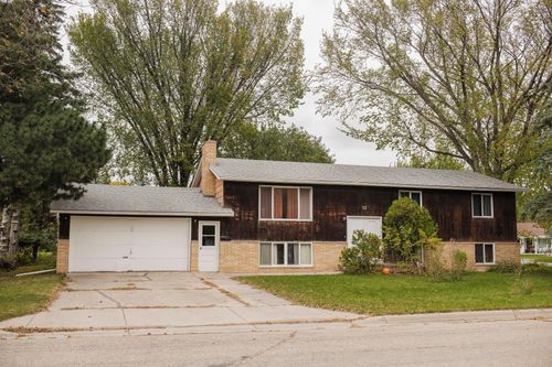 12 Sunnyslope Rd, Morris, MN, 56267-1764 | Card Image