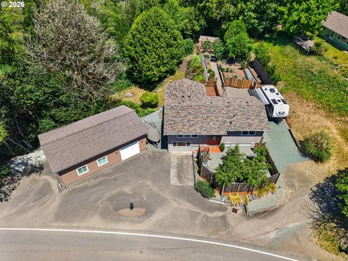 1700 Shelley Rd, Coquille, OR, 97423-2057 | Card Image
