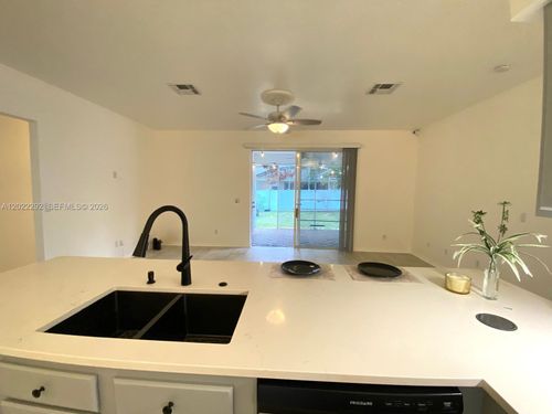 3837 Fallscrest Cir, Clermont, FL, 34711-5079 | Card Image