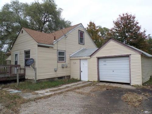 4351 Texas St, Waterloo, IA, 50702-4529 | Card Image