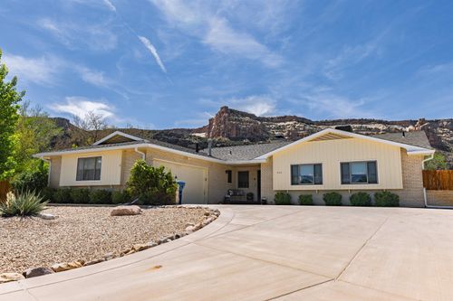 523 E Ute Court, Grand Junction, CO, 81507 | Card Image