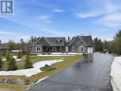 2228 Elana Dr, Severn, ON, L3V0C2 | Card Image