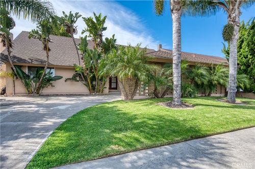 20621 Paisley Ln, Huntington Beach, CA, 92646-6014 | Card Image