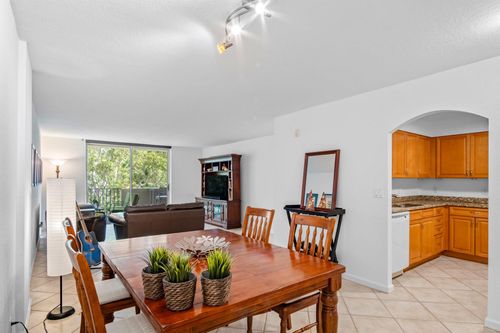 apt-3r-1000 Spanish River Rd, Boca Raton, FL, 33432-7667 | Card Image