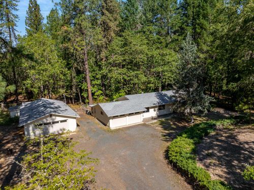 475 Pyle Dr, Grants Pass, OR, 97527-9124 | Card Image