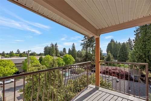 apt-404-12050 15th Ave Ne, Seattle, WA, 98125-5066 | Card Image