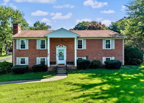 3745 Horseshoe Rd, Appomattox, VA, 24522-8646 | Card Image