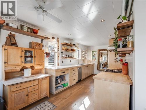 519 Carbonate St, Nelson, BC, V1L4P4 | Card Image