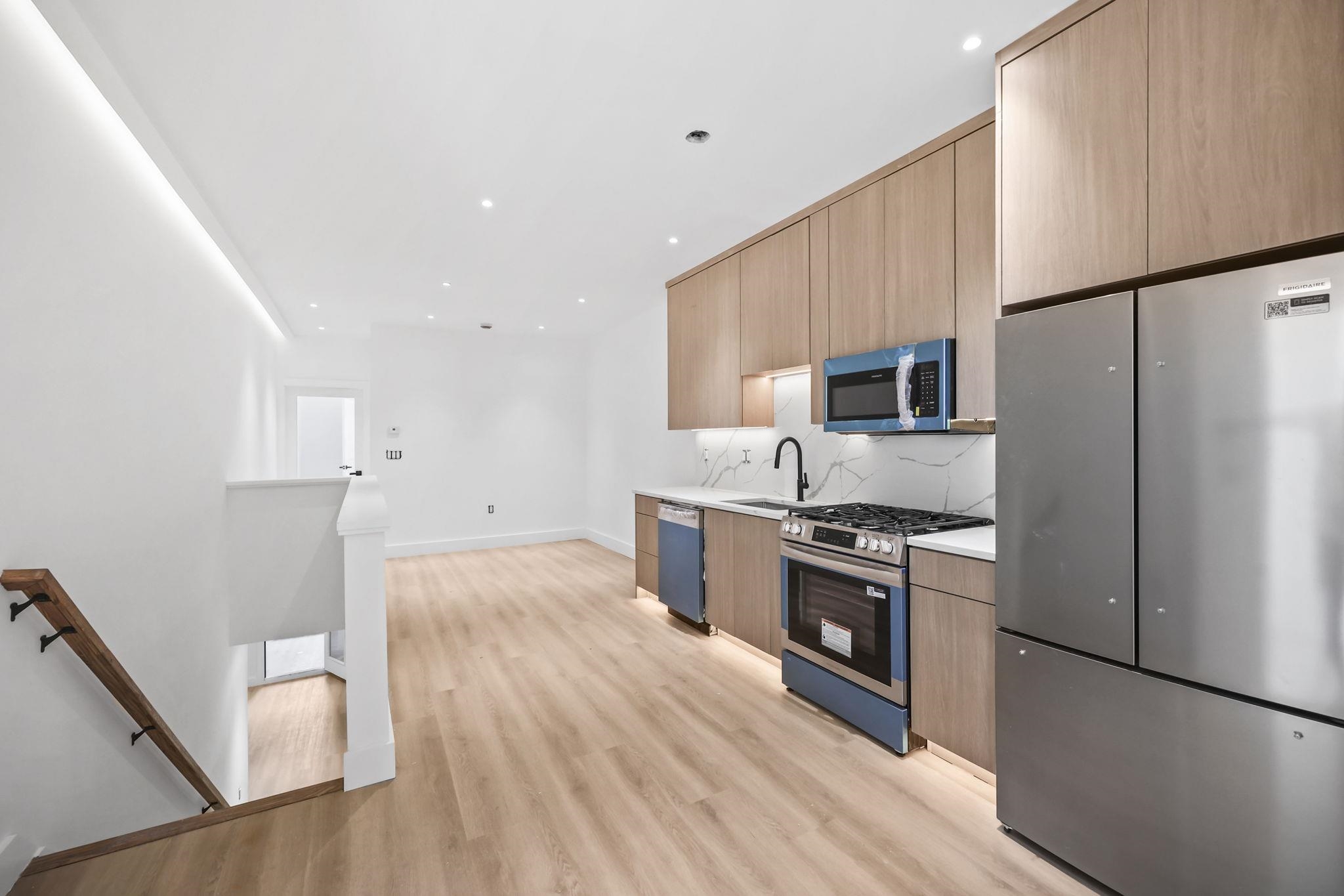 Residential in JC, Heights 3