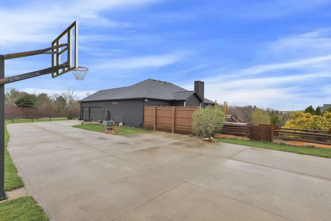 5250 Coakley Rd Nw, House other with 5 bedrooms, 3 bathrooms and null parking in Carroll OH | Image 76