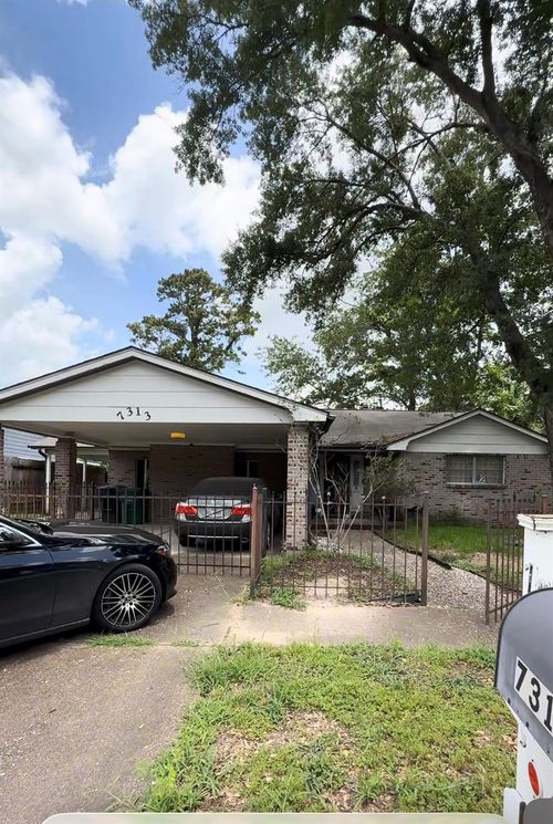 7313 Lakewood Dr, Houston, TX, 77016-3420 | Card Image