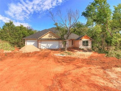 9070 Oak Tree Circle, Edmond, OK, 73025 | Card Image