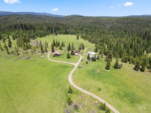 251 Paradise Rdg, Elk City, ID, 83525-7701 | Card Image