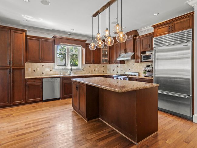 3007 W 33 Rd Ave, House other with 4 bedrooms, 6 bathrooms and 2 parking in Vancouver BC | Image 8