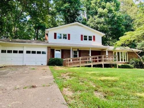 2660 Tiffany St, Conover, NC, 28613-9115 | Card Image