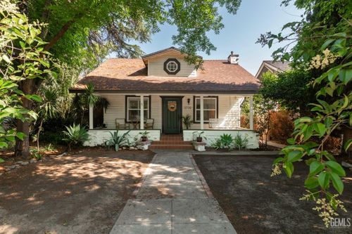 2706 19th St, Bakersfield, CA, 93301-3331 | Card Image