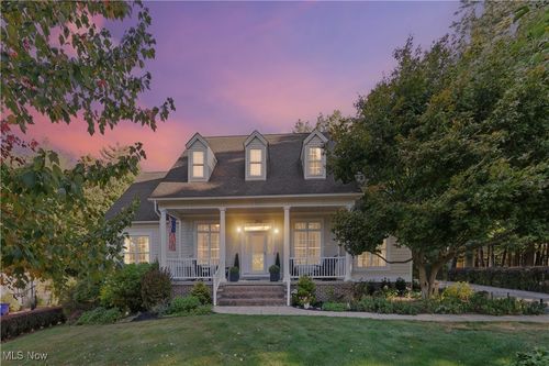 2011 E Swan Lake Cir, Kent, OH, 44240-5941 | Card Image