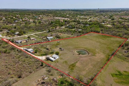 815 Petras Way, Kyle, TX, 78640-8908 | Card Image