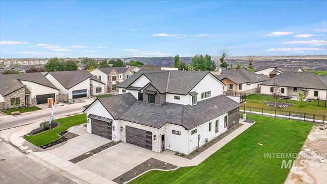 Aerial view of residential area | Image 42