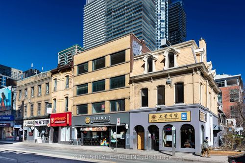 200-639 Yonge St, Toronto, ON, M4Y1Z9 | Card Image