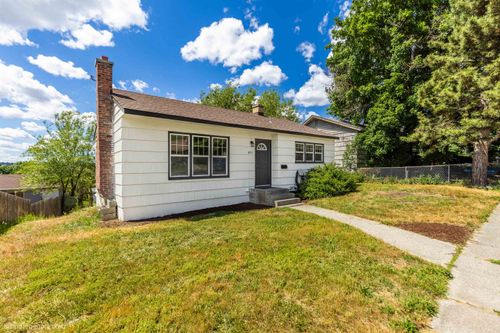 6211 N Sutherlin St, Spokane, WA, 99205-7562 | Card Image
