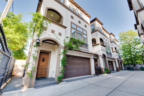 6105 Stillman St, Houston, TX, 77007-2138 | Card Image