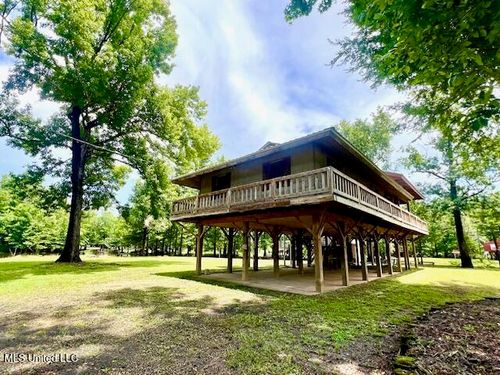 197 Deer Ln, Lucedale, MS, 39452-2896 | Card Image