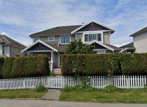 18267 64 Ave, Surrey, BC, V3S0M3 | Card Image